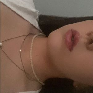 Meet your Posher, Aida